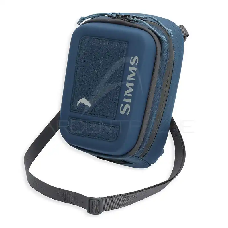 Livraison Express Chest Pack SIMMS Freestone Midnight