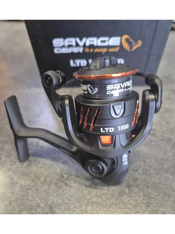 MOULINET SPINNING SAVAGE GEAR ORANGE LTD 1000 Produit De Marque