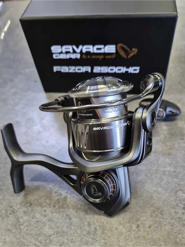 Petit Prix MOULINET SPINNING SAVAGE GEAR FAZOR 2500 HG